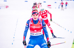 Gabriela Soukalová v závodě s hromadným startem znovu pronikla do top 10. Foto: Český biatlon, Petr Slavík