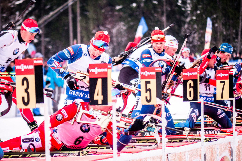 Zatímco Michalovi Šlesingrovi se dnes podařilo sestřelit všech 20 terčů, Ondřej Moravec musel na dvě trestná kola. Foto: Český biatlon, Petr Slavík. 