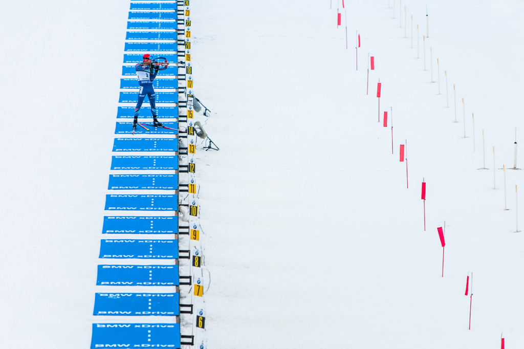 Kalibrová rána při položce ve stoje dnes Michala Šlesingra hodně mrzela. Foto: Český biatlon, Michal Červený