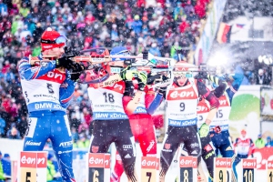 Michal Šlesingr střílí