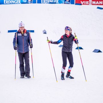 holubec_jiri_davidova_marketa_hromadny_start_zen_sp_pokljuka_2020_ps
