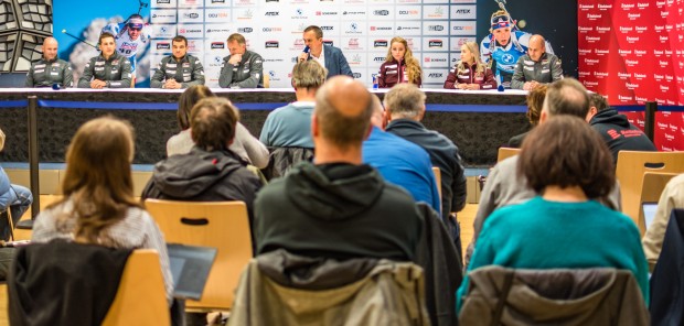 Tiskovou konferenci českých biatlonistů provázela dobrá nálada. Co na ní zaznělo?