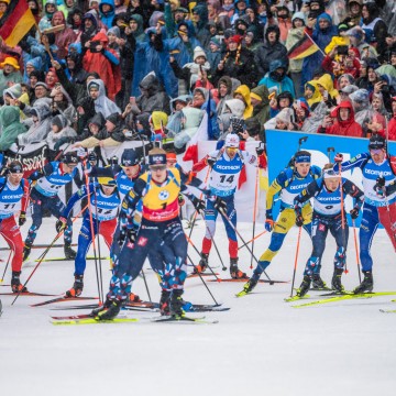 P1318960_biatloniste_hromadny_start_muzu_ms_oberhof_2023_ps