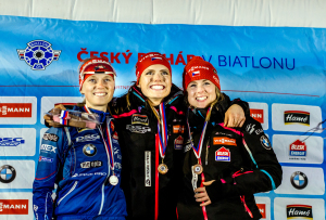 1. Gabriela Soukalová, 2. Eva Puskarčíková, 3. Barbora Tomešová (všechny SKP Kornspitz)