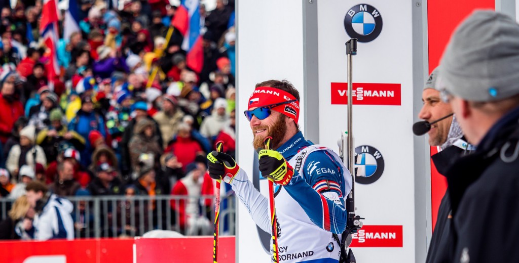 Michal Krčmář na startu svého "střelecky bezchybného" sprintu. Škoda, že zraněné koleno mu neumožňuje 100% běžecký výkon 