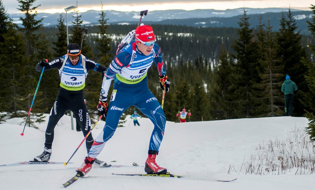 Zlomená noha v létě hodně potrápila Adama Václavíka, ale mladý český reprezentant už je opět ve stopě a bojuje. Z českých mužů je v IBU Cupu zatím nejlepší