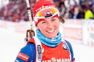 Veronika Vítková se mohla po vydařeném závodu ve Sprintu opět usmívat. Dnes neminula ani jeden z deseti terčů! Foto: Český biatlon, Petr Slavík